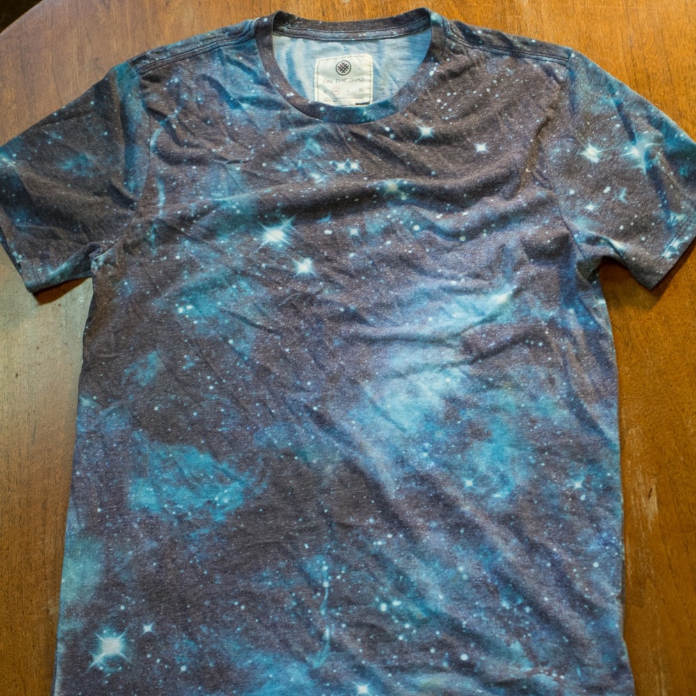 ONTHEBYAS Galaxy shirt blue Mens Medium